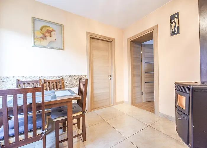 Sveciu Namai Alanta 3*